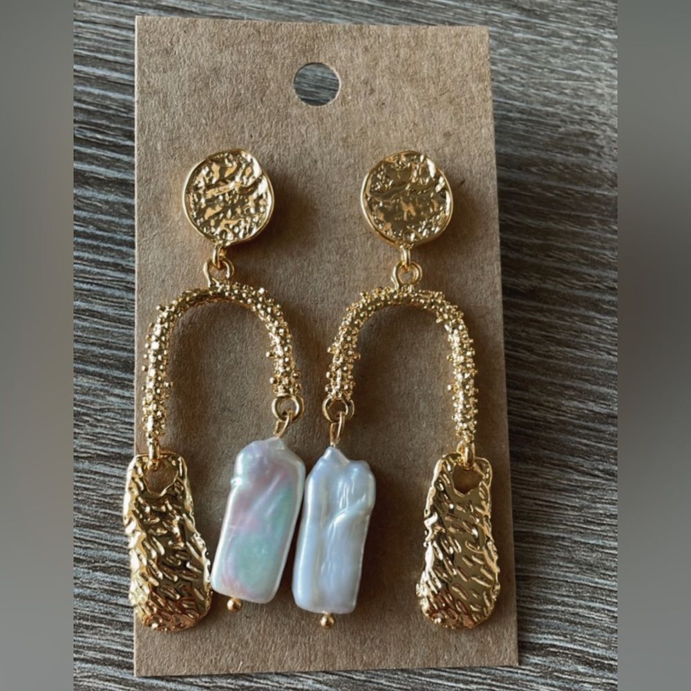 PearlāDropāearringsāA307 - Picture 3 of 6